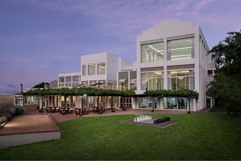 pr-cptst-outdoor-terrace-36741classic-hor pr-cptst-outdoor-terrace-36741classic-hor